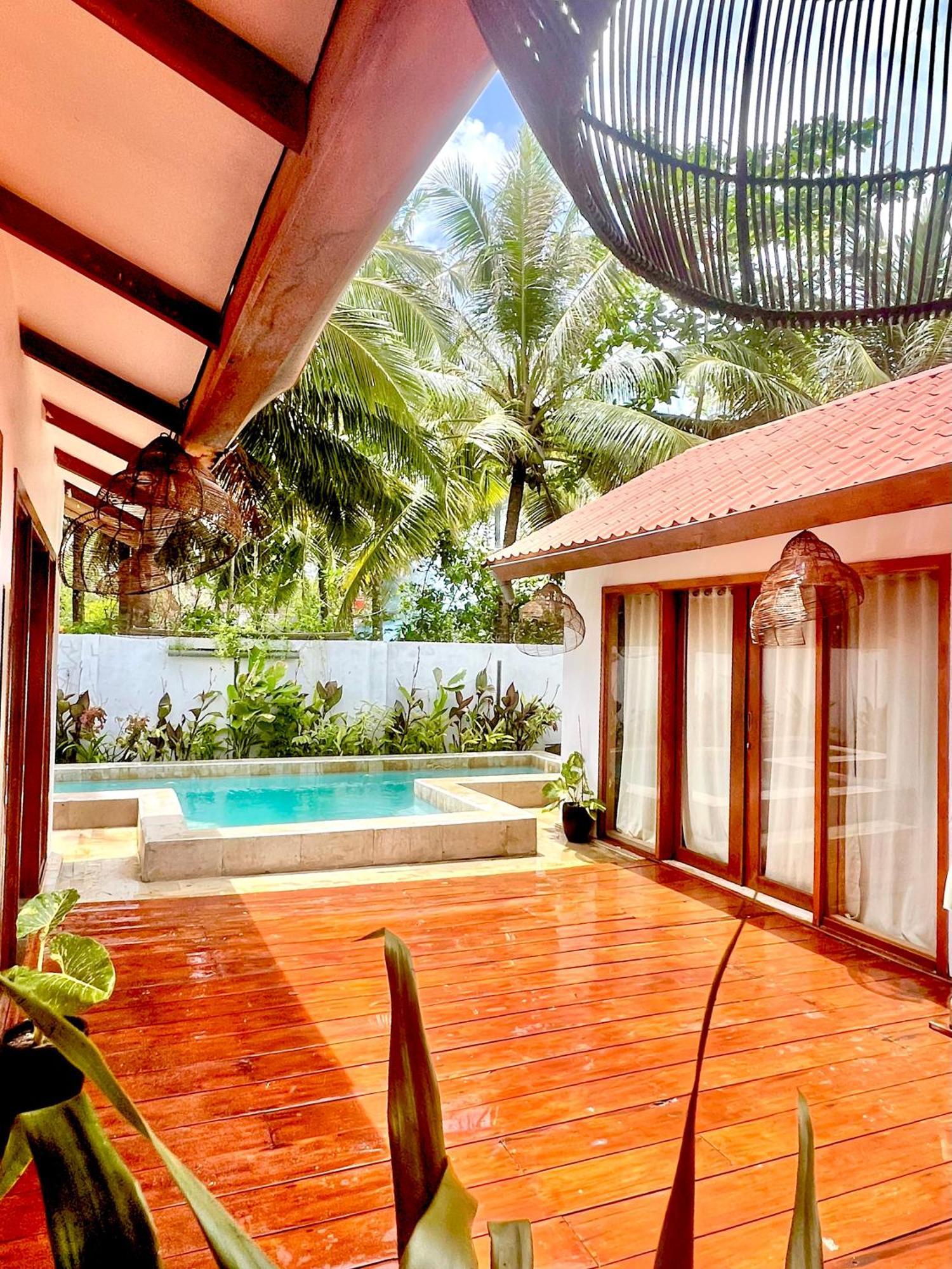 Lances Right Surfhouse Hotel Katiet Exterior foto